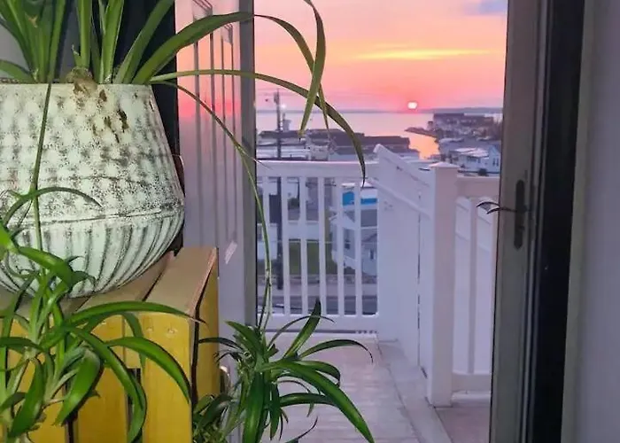 Bright And Airy Oceanside *